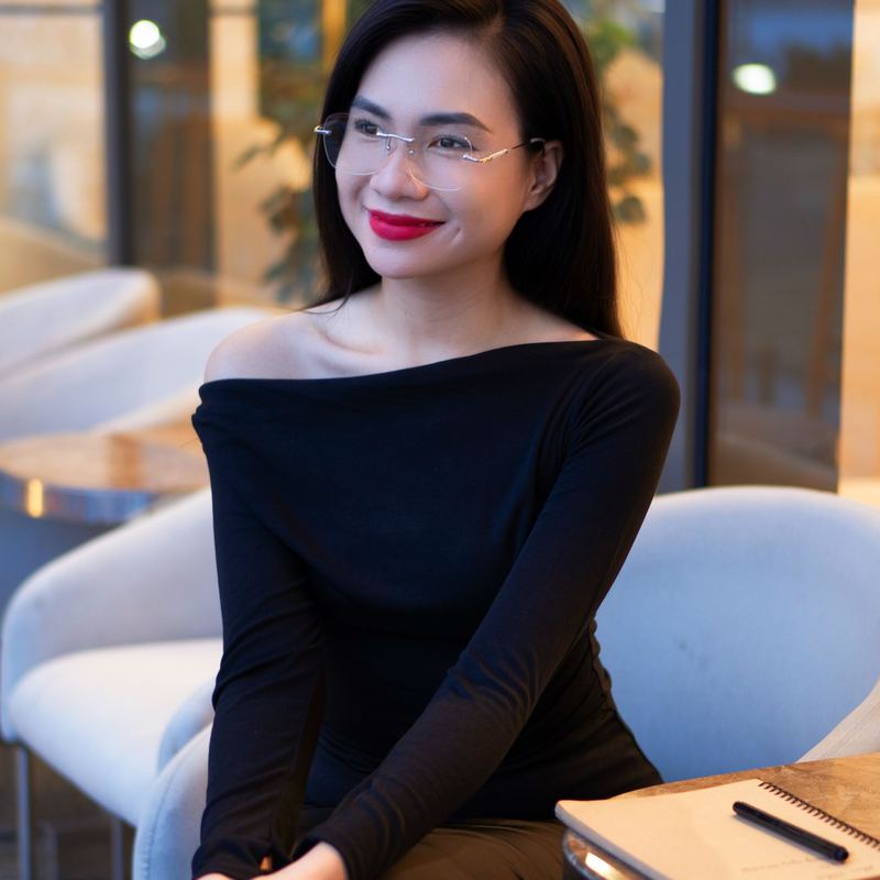 Elif Altınbaş